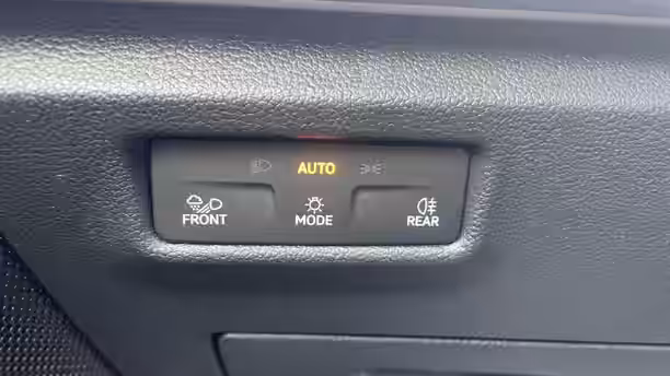VOLKSWAGEN TIGUAN 27 / 29