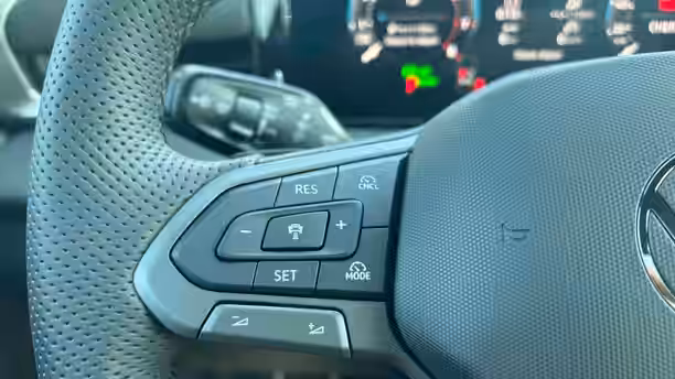 VOLKSWAGEN T-ROC 27 / 33