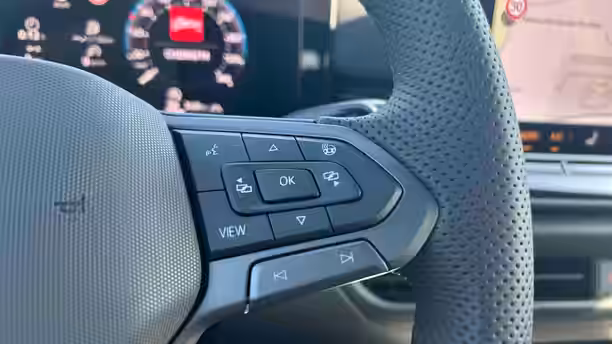 VOLKSWAGEN T-ROC 26 / 33