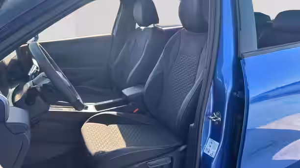 VOLKSWAGEN T-ROC 16 / 33
