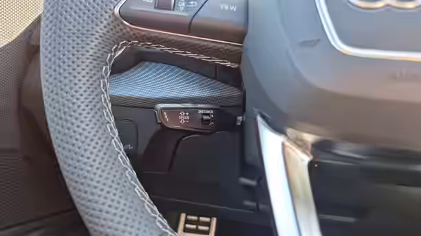 AUDI Q2 27 / 29