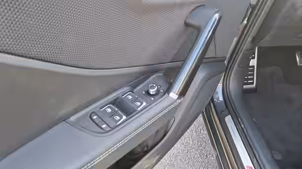 AUDI Q2 29 / 29