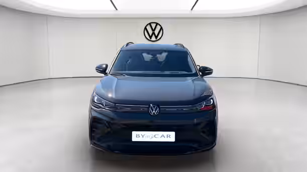 VOLKSWAGEN TIGUAN 8 / 24