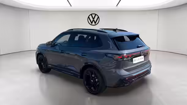VOLKSWAGEN TIGUAN 3 / 24