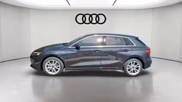 AUDI A3 SPORTBACK 2 / 27