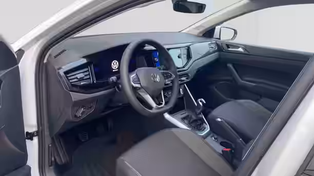 VOLKSWAGEN POLO 15 / 26
