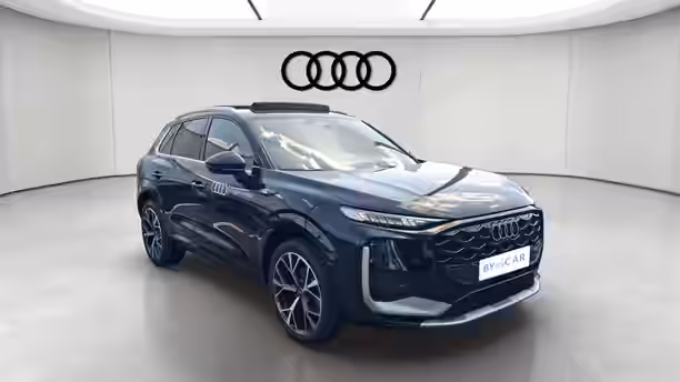 AUDI Q3 7 / 32
