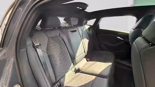 AUDI A6 E-TRON SPORTBACK 21 / 23
