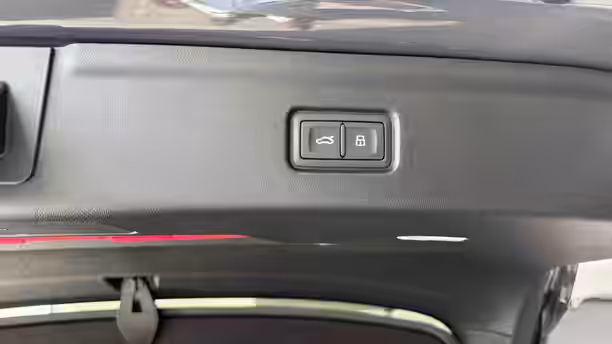 AUDI A6 E-TRON SPORTBACK 18 / 23