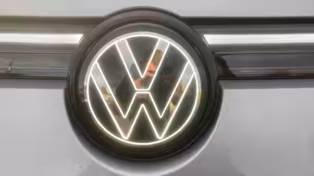 VOLKSWAGEN TAYRON 23 / 45