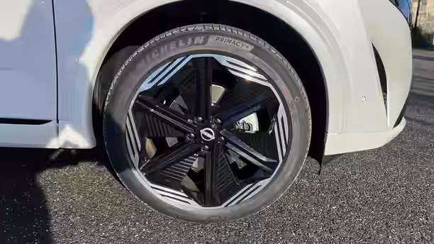 NISSAN QASHQAI 24 / 27