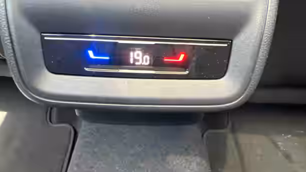 VOLKSWAGEN PASSAT 30 / 39