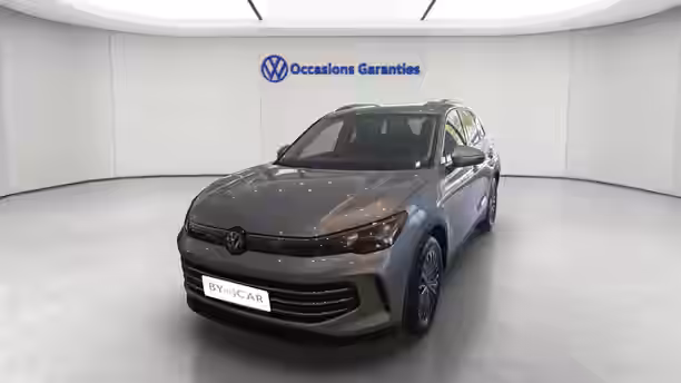 VOLKSWAGEN TIGUAN 1 / 17