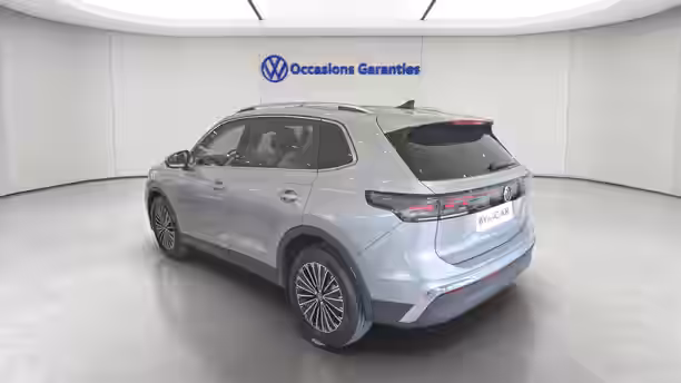 VOLKSWAGEN TIGUAN 3 / 17