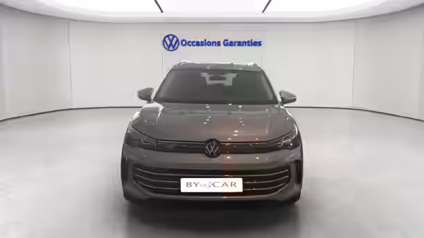 VOLKSWAGEN TIGUAN 8 / 17