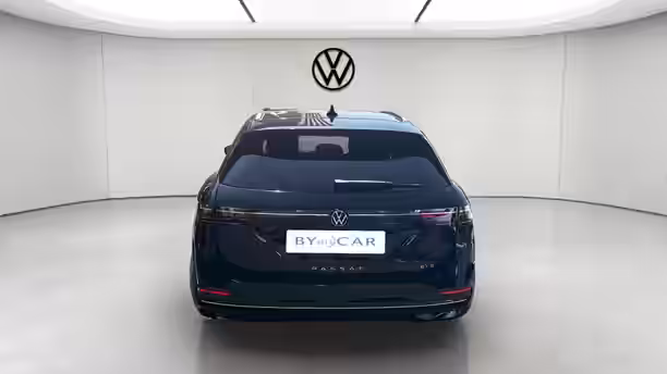 VOLKSWAGEN PASSAT 4 / 20