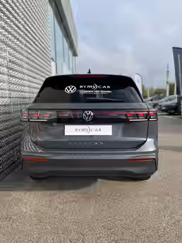 VOLKSWAGEN TIGUAN 4 / 19