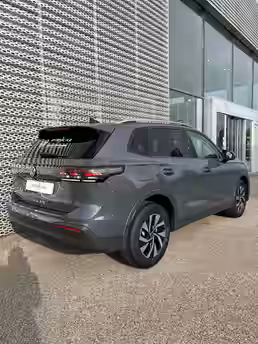 VOLKSWAGEN TIGUAN 5 / 19