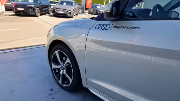 AUDI A1 SPORTBACK 33 / 34