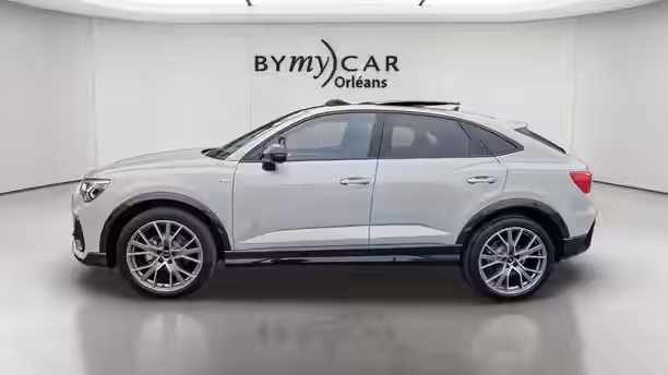 AUDI Q3 SPORTBACK 2 / 29