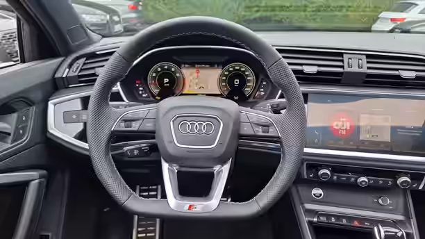 AUDI Q3 SPORTBACK 22 / 29