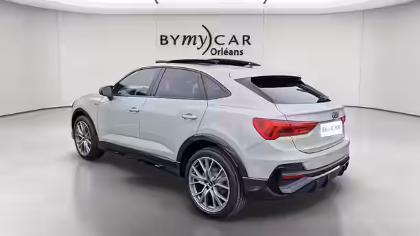 AUDI Q3 SPORTBACK 3 / 29