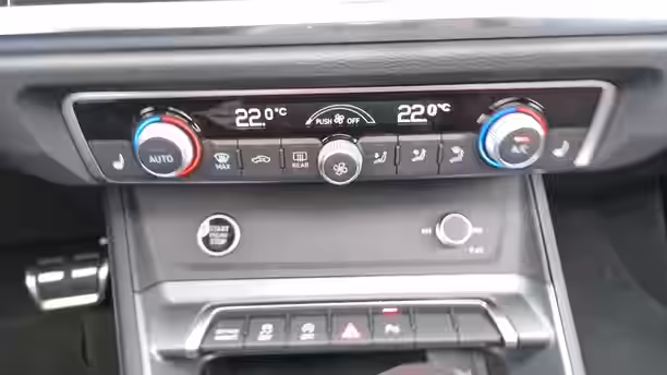 AUDI Q3 SPORTBACK 27 / 29