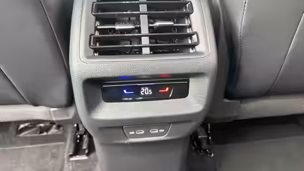 VOLKSWAGEN TIGUAN 23 / 33