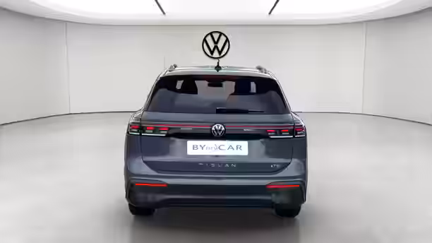 VOLKSWAGEN TIGUAN 4 / 33
