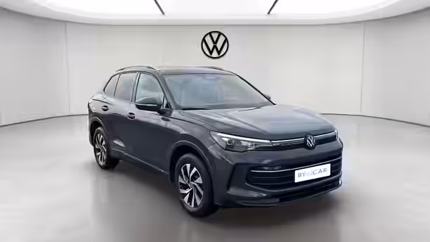 VOLKSWAGEN TIGUAN 7 / 33