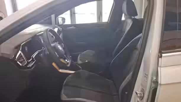 VOLKSWAGEN POLO 11 / 13