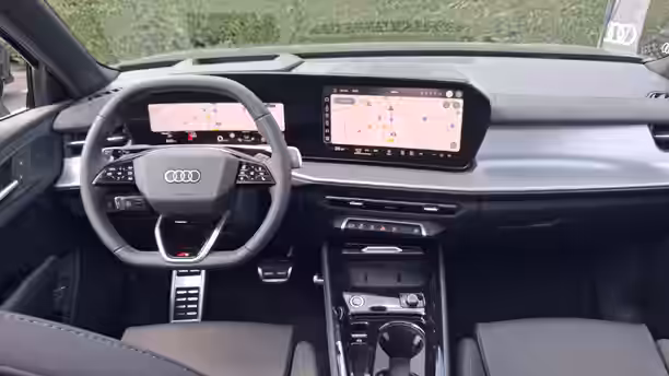 AUDI Q3 32 / 32