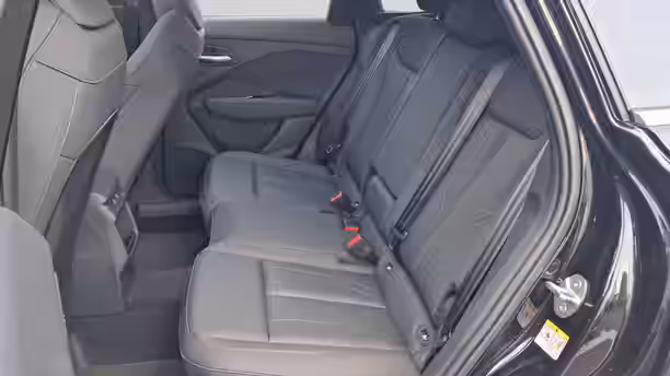 AUDI Q3 21 / 32