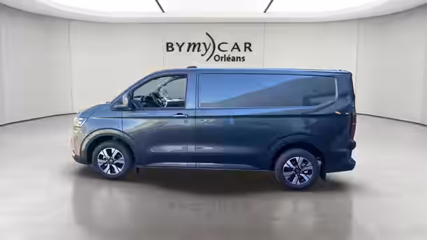 VOLKSWAGEN UTILITAIRES TRANSPORTER VAN 2 / 21