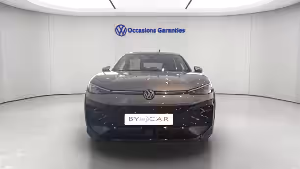 VOLKSWAGEN T-ROC 8 / 17