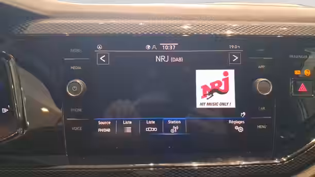 VOLKSWAGEN POLO 15 / 18