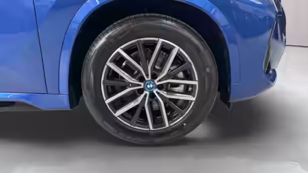 BMW X1 U11 16 / 24