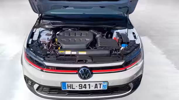 VOLKSWAGEN POLO 15 / 25
