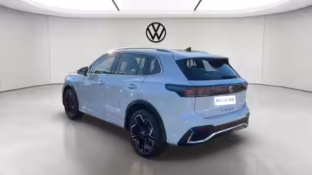 VOLKSWAGEN TIGUAN 3 / 38