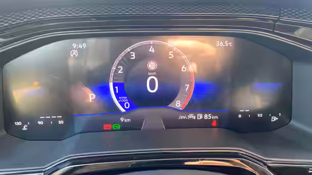 VOLKSWAGEN POLO 9 / 28