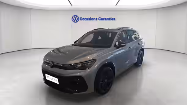 VOLKSWAGEN TIGUAN 1 / 16