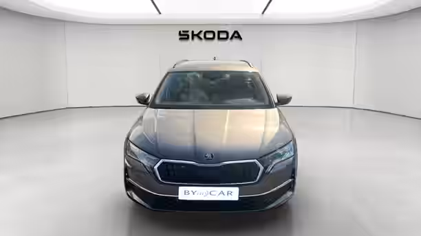 SKODA OCTAVIA COMBI 8 / 21