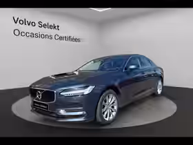 S90 Momentum T8 Twin Engine 303 + 87ch Momentum Geartronic