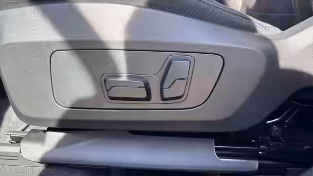 BMW X2 U10 33 / 33