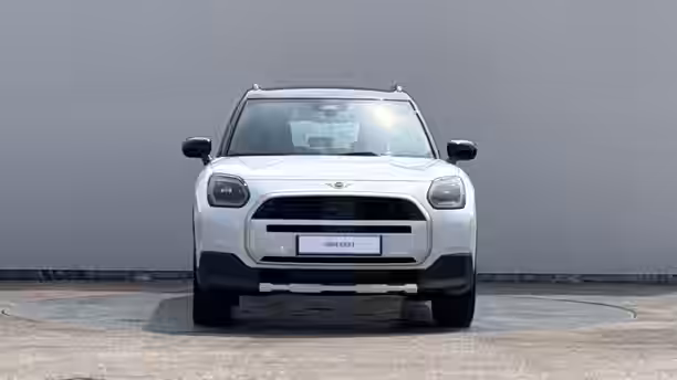 MINI COUNTRYMAN U25 8 / 26