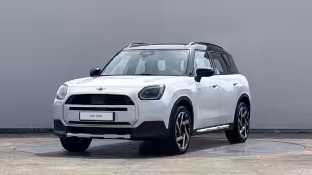 MINI COUNTRYMAN U25 1 / 26