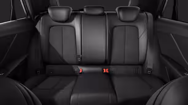 AUDI Q2 8 / 9