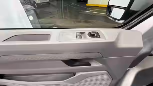 VOLKSWAGEN UTILITAIRES TRANSPORTER PROCAB 16 / 22